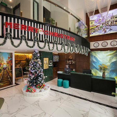 Hanoi Plaza Suite Hotel & Spa Екстериор снимка