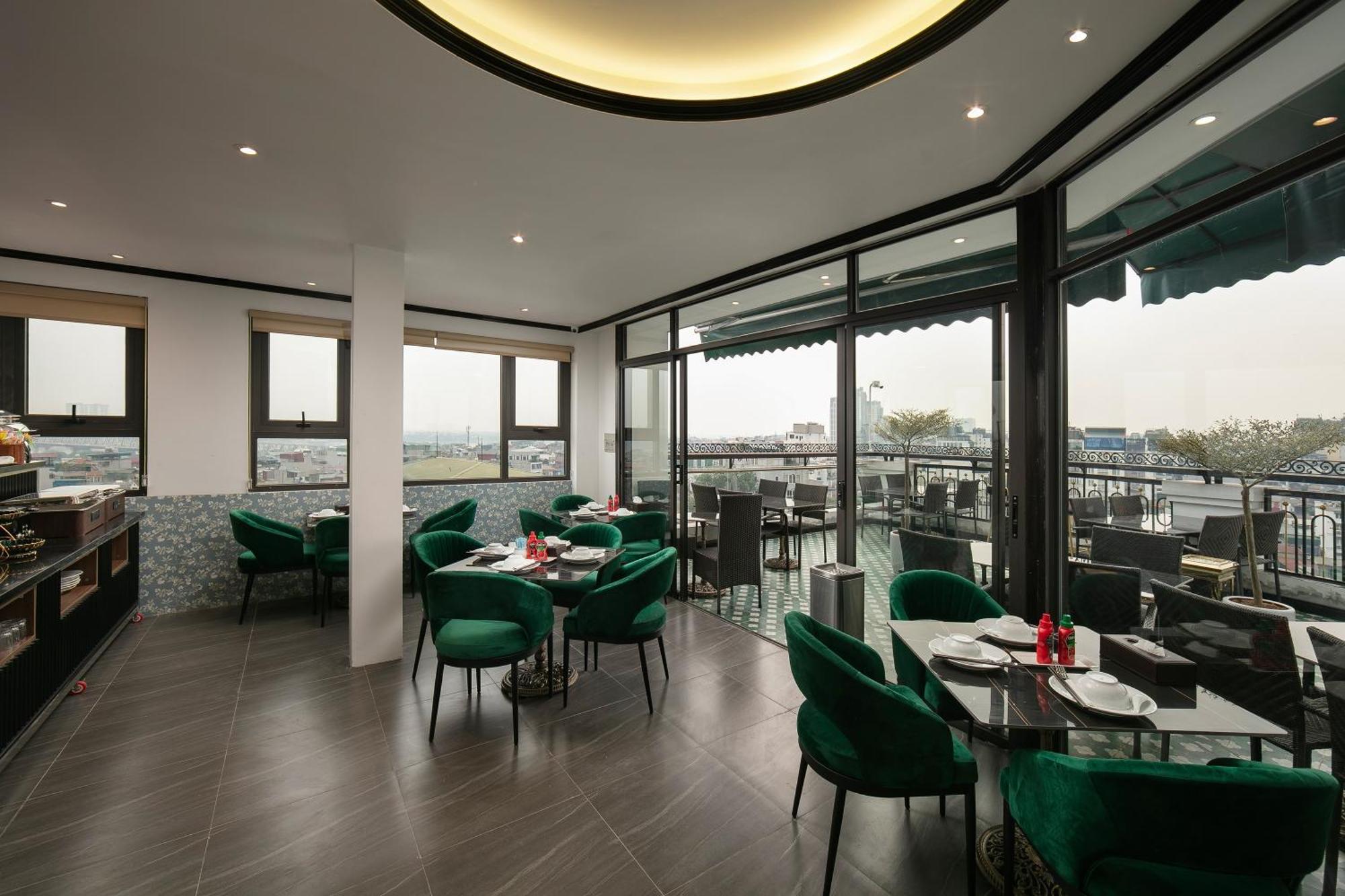 Hanoi Plaza Suite Hotel & Spa Екстериор снимка