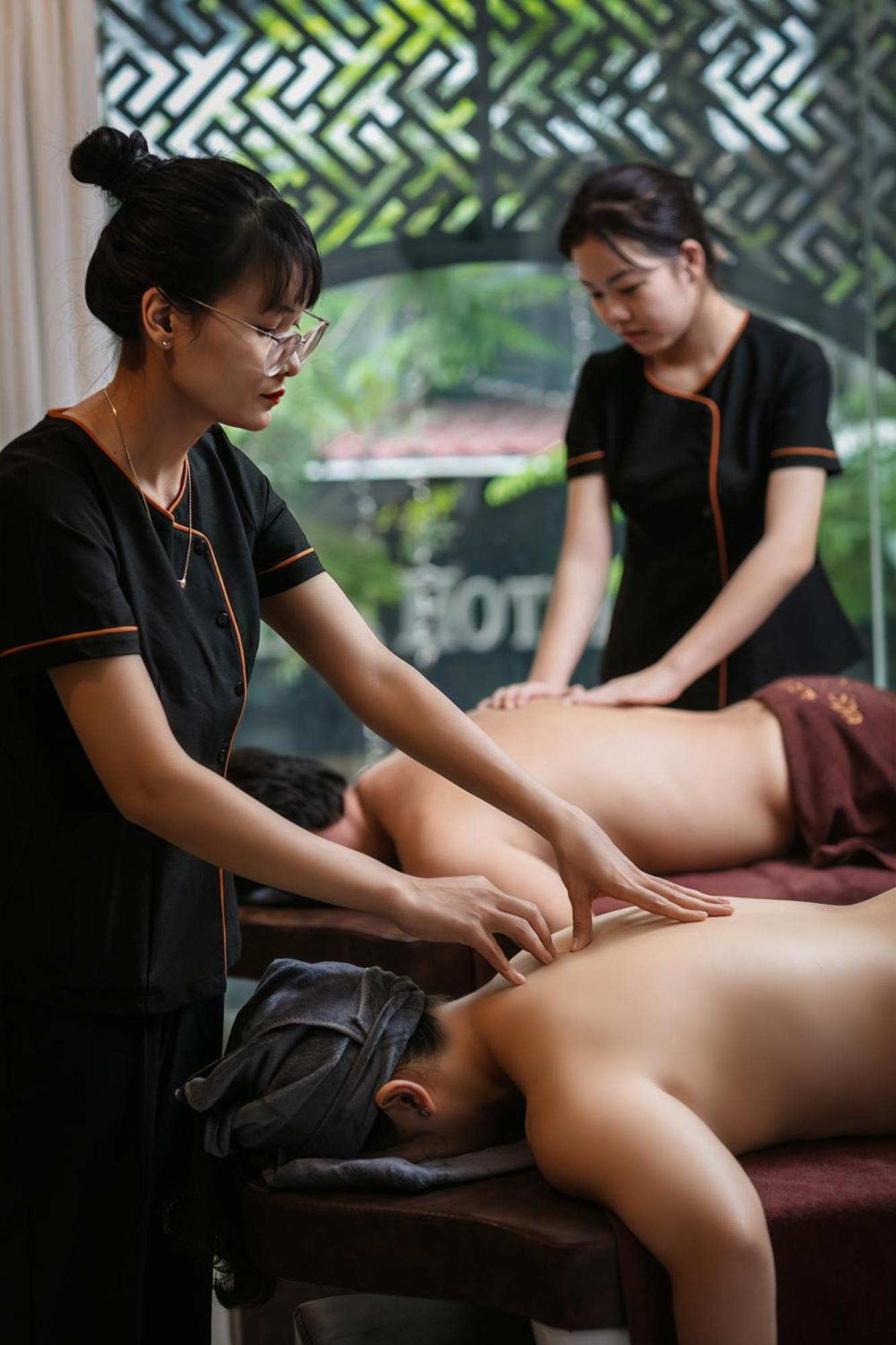 Hanoi Plaza Suite Hotel & Spa Екстериор снимка