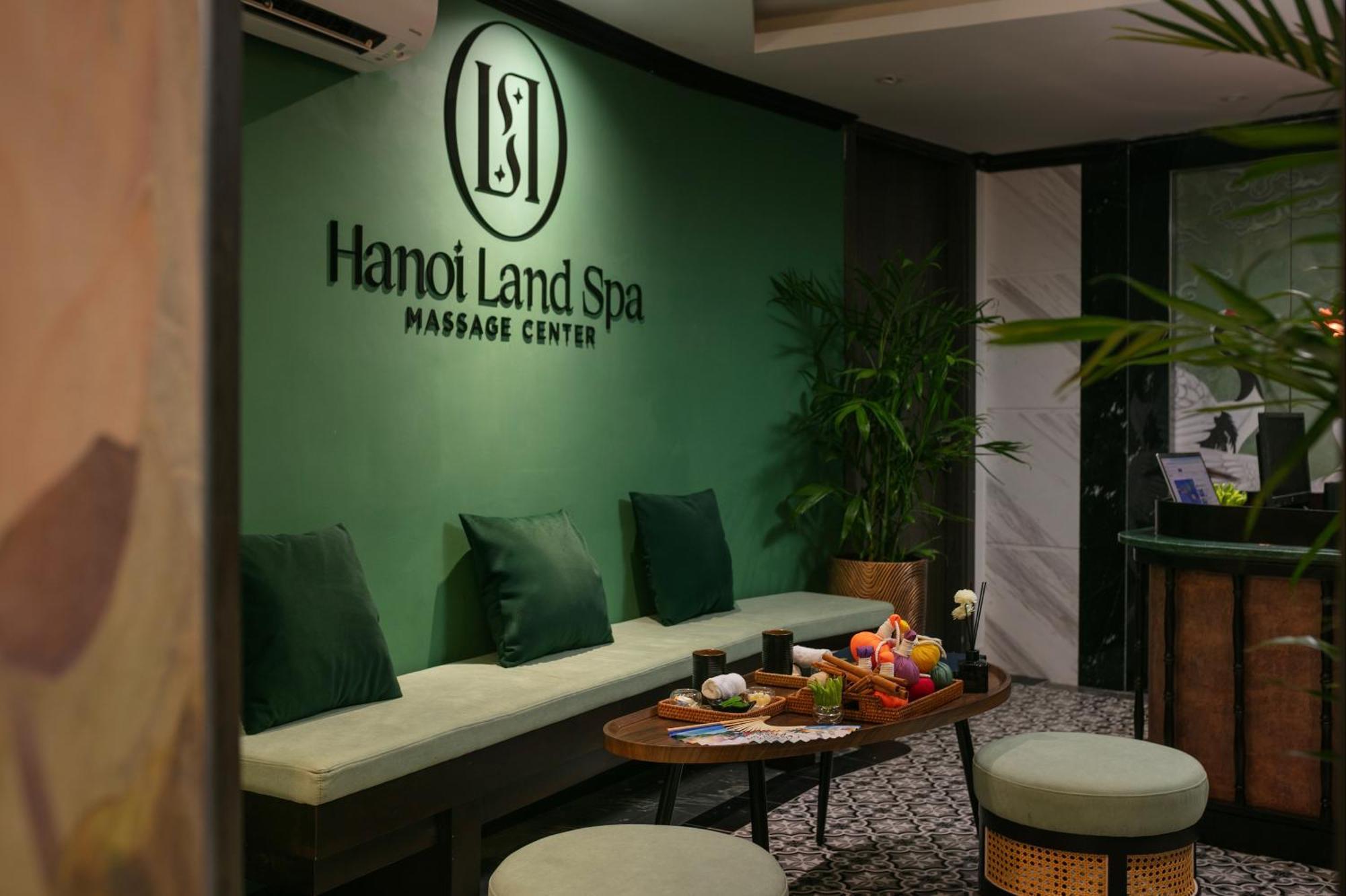 Hanoi Plaza Suite Hotel & Spa Екстериор снимка